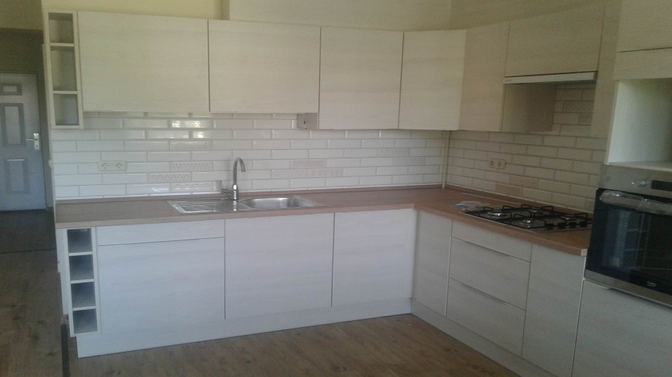 feher-l-alaku-modern-konyhabutor-14