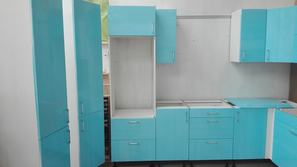 feher-u-alaku-konyhabutor-18