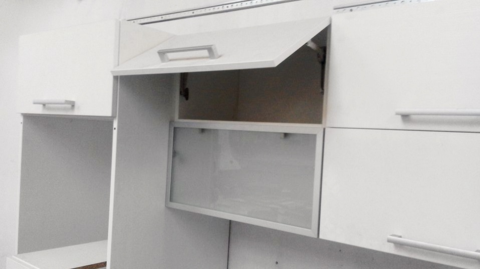 feher-u-alaku-modern-konyhabutor-17