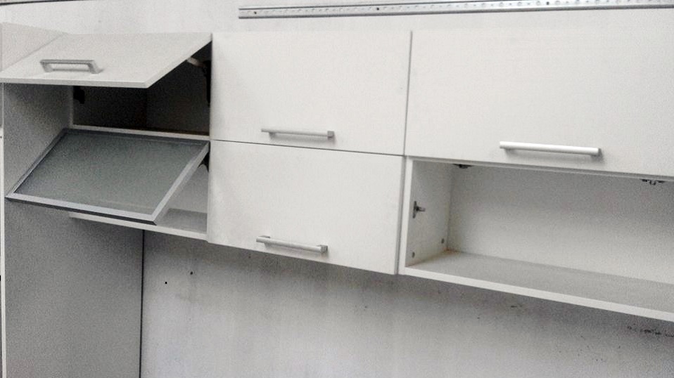 feher-u-alaku-modern-konyhabutor-18