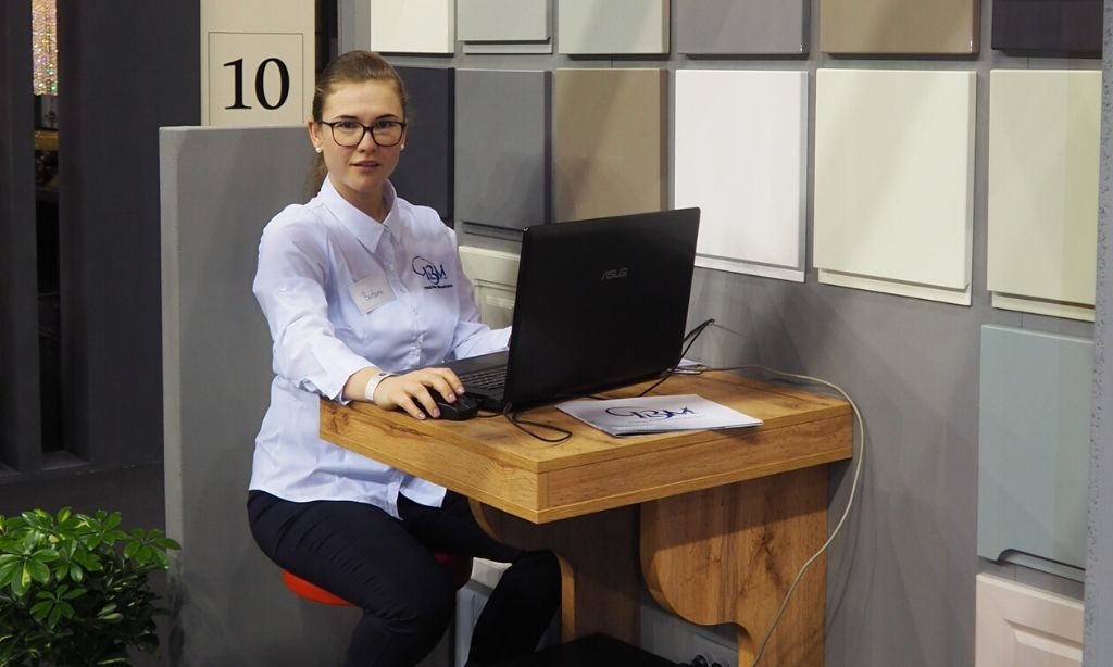 Kecskeméti Barbara, értékesítő, bútortervező